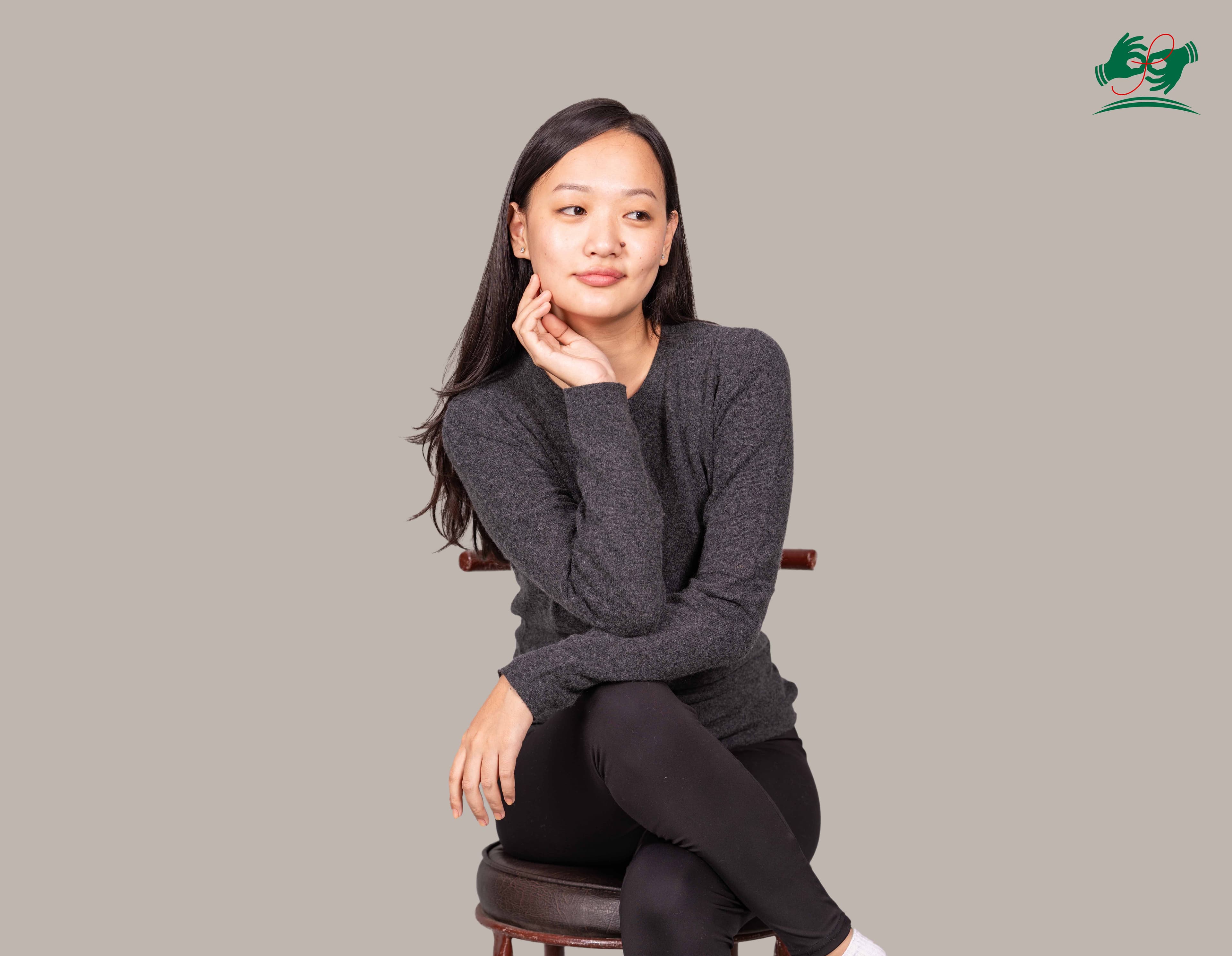 Cashmere Sweater for Women - Round Neck