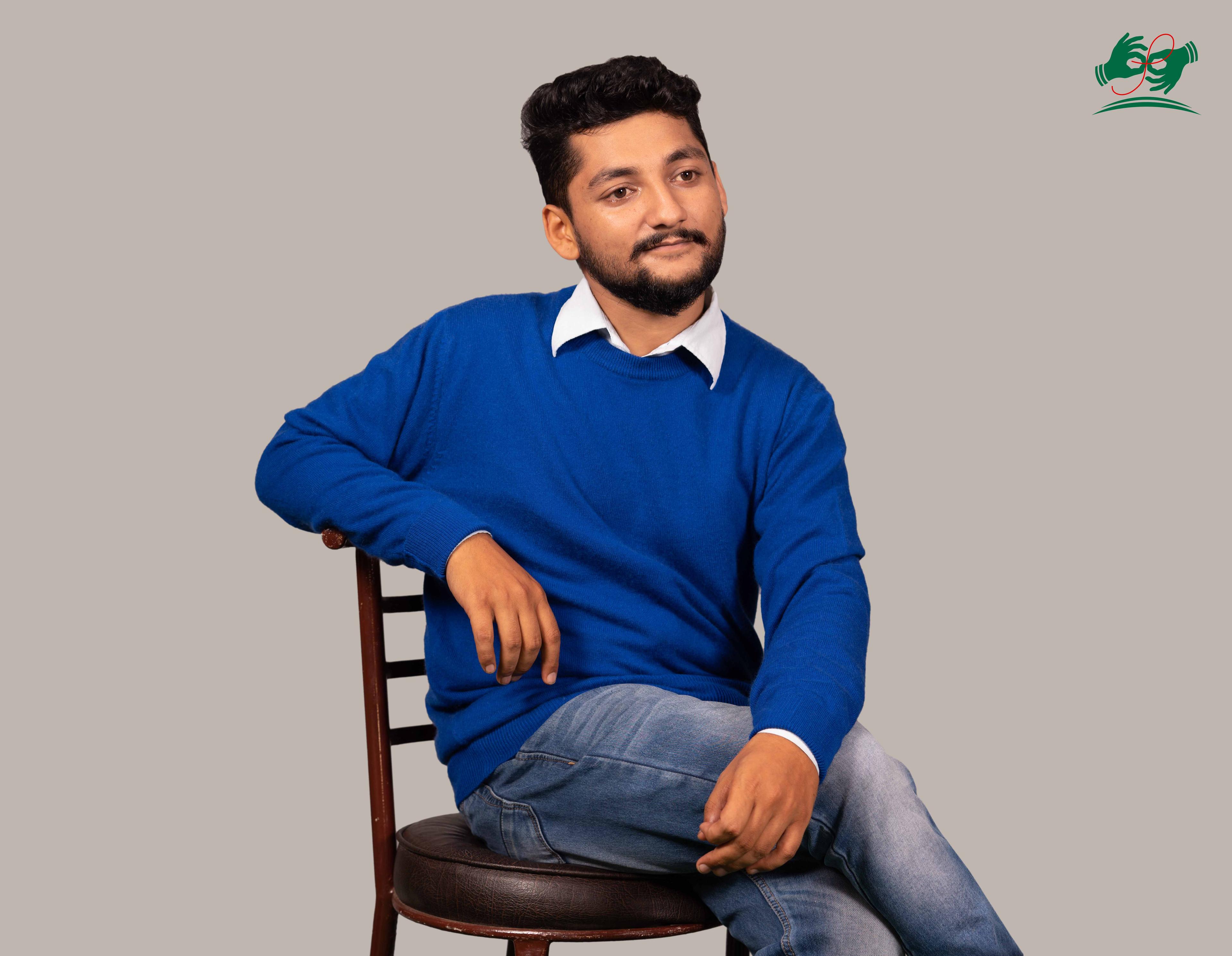 Cashmere Sweater for Men - Round Neck Design